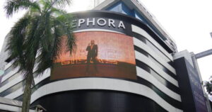 curved outdoor led display